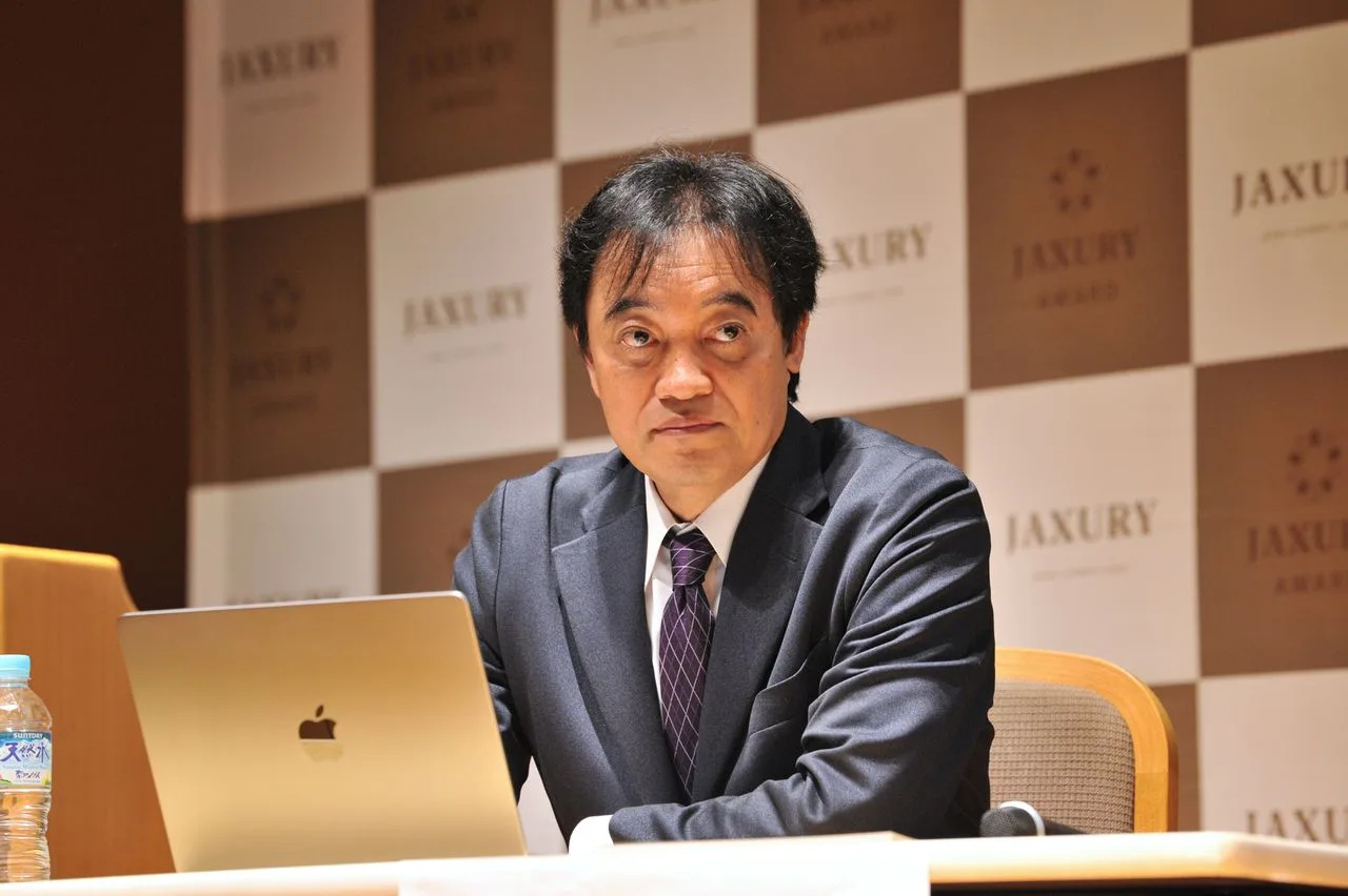 モデレーターを努めた白坂教授。撮影／柏原力